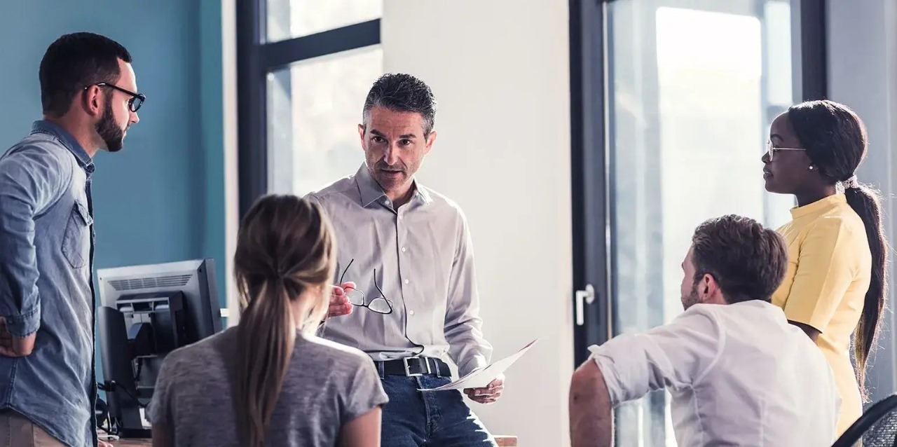 Real-Time Safety Alerts: Driving Proactive Safety Culture